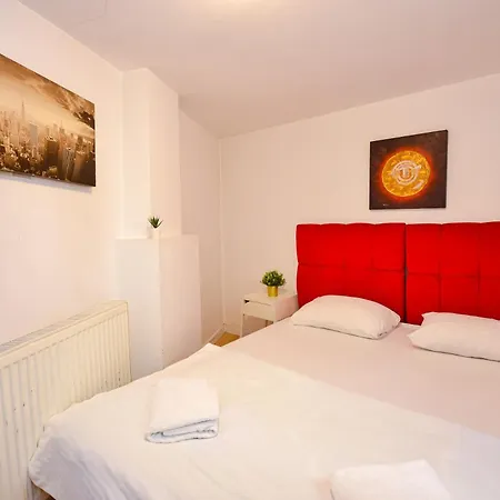 Lägenhet Residenza Di Carbasinni Bukarest