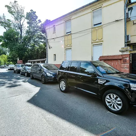 Lägenhet Residenza Di Carbasinni Bukarest